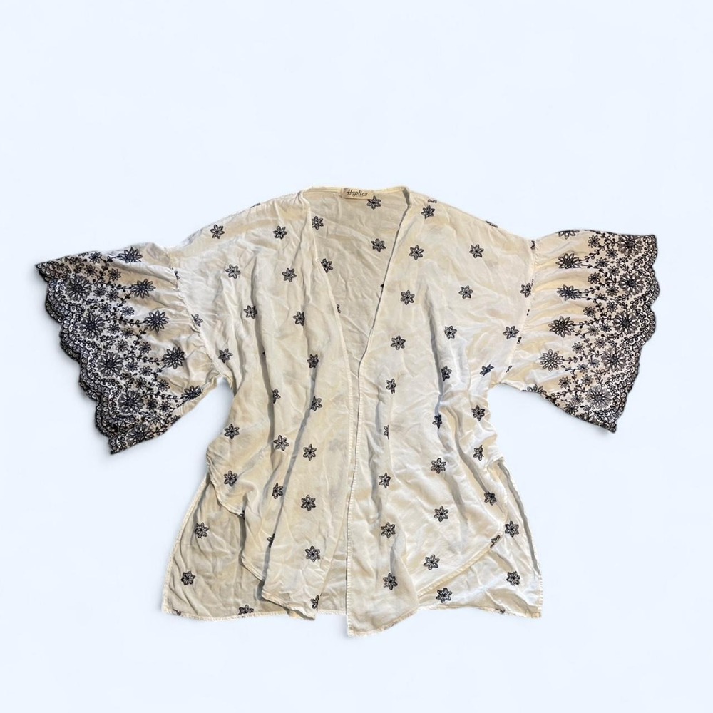Cream blue floral embroidered boho‎ kimono with ruffle sleeves by Haptics